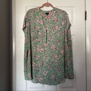 Torrid Georgette zip front dolman sleeve top